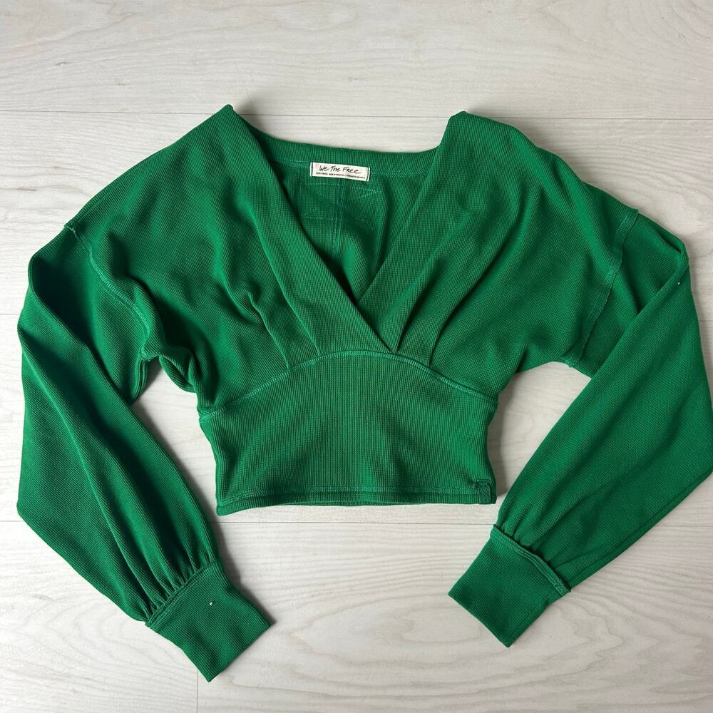 We the Free Kelly Green Cropped Wrap Top V-Neck Longsleeve Blouse Size XS